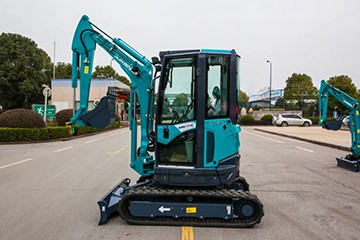 十年两办挖掘机行业年会 J9集团智能的底气何在