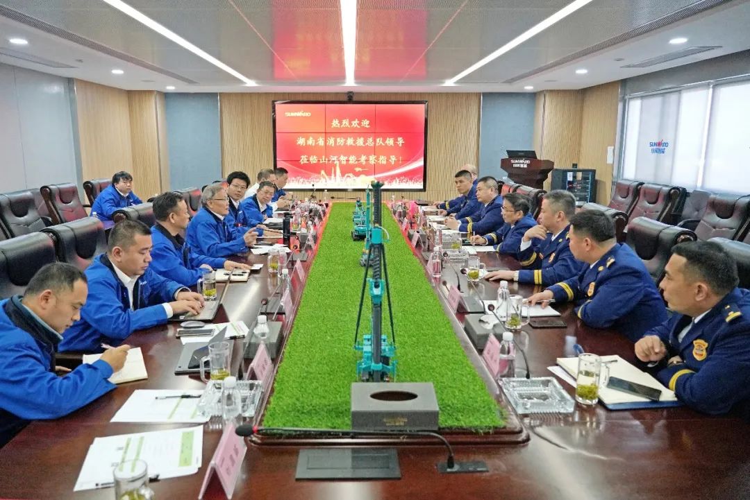 调查无人化设备 高宁宇到访J9集团智能