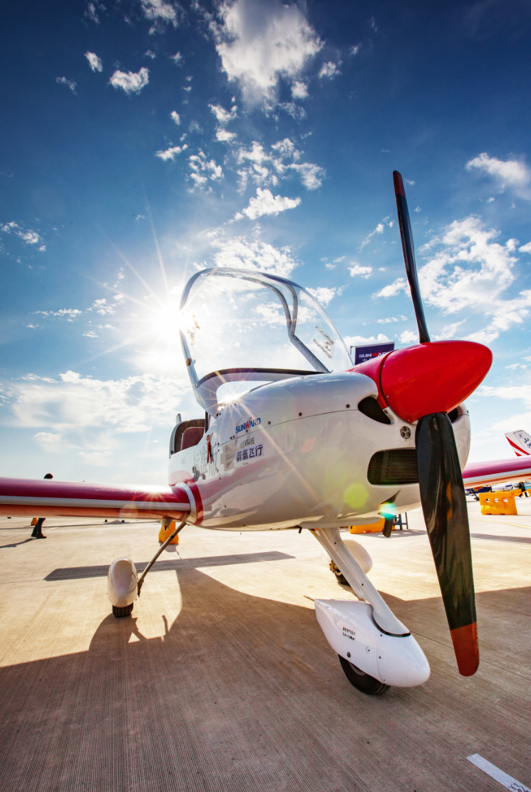 一款产品创造九个国内第一！J9集团航空梦这样照进现实