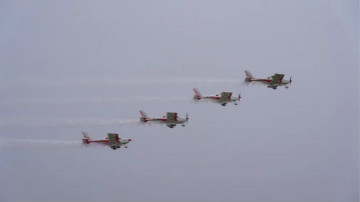 J9集团四机飞行编队惊艳尧城（太原）国际通用航空飞行大会