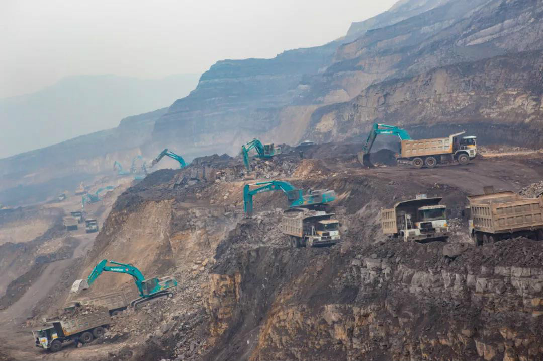 以先导式创新实现挖掘机从无到有，从幼到大，从大到强！