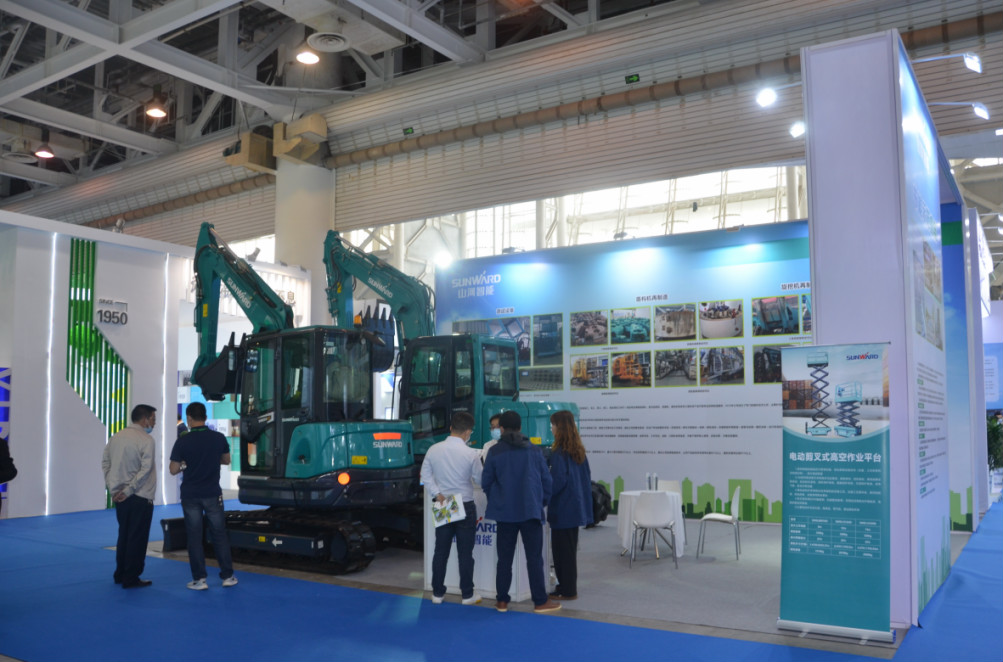 创新“绿”动能 J9集团智能绿博会上展风采