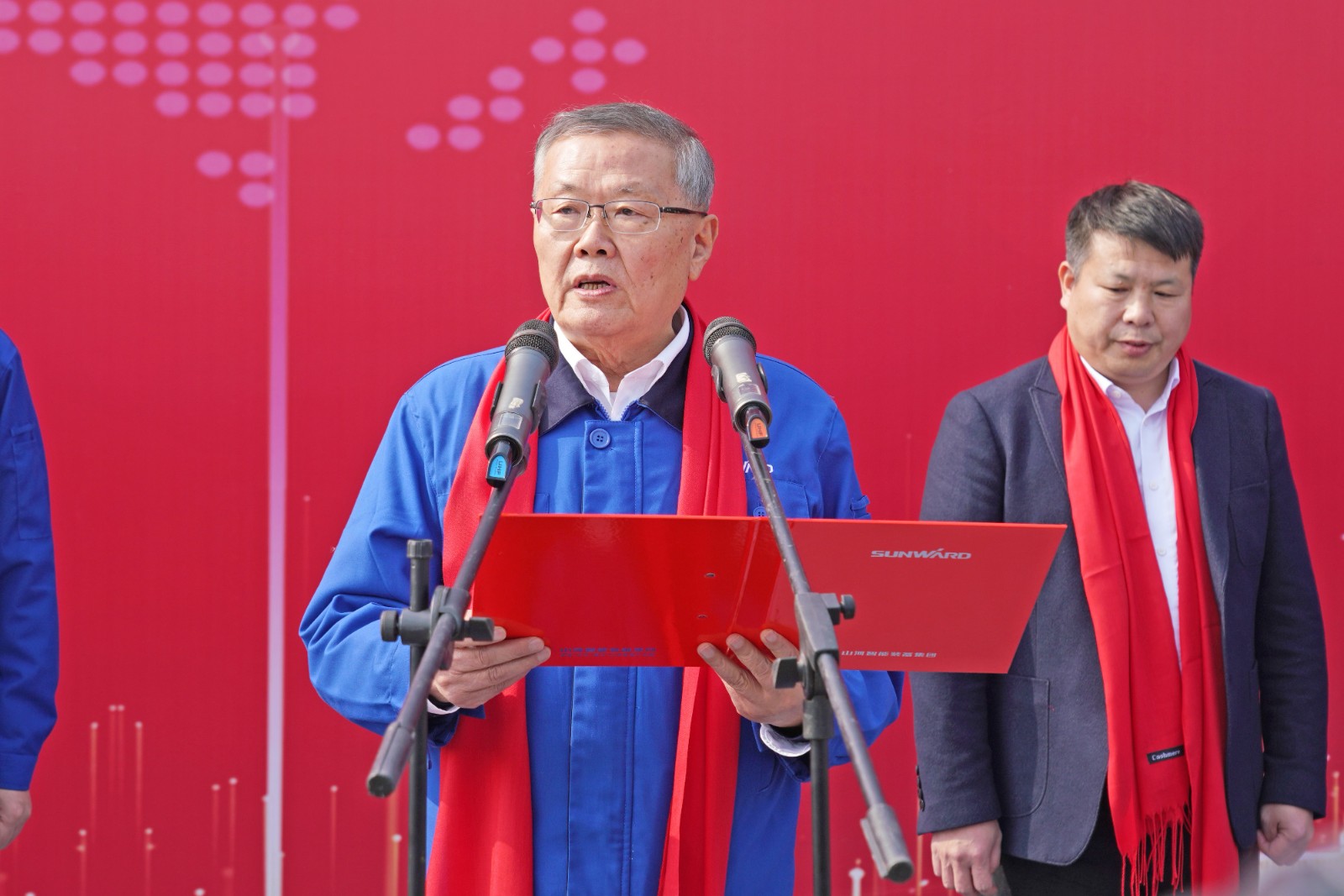 J9集团智能价值6亿元设备全球发货典礼火热进行