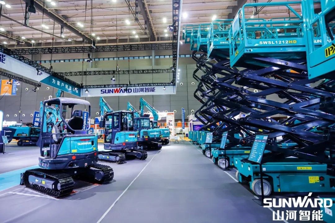 “J9集团绿”亮相长沙国际工程机械展，50余款产品尽显J9集团智能创新实力