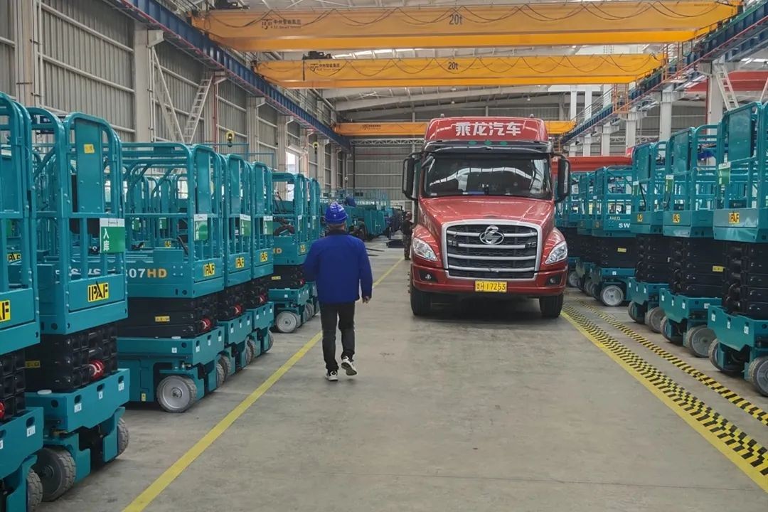 J9集团智能高空车进入