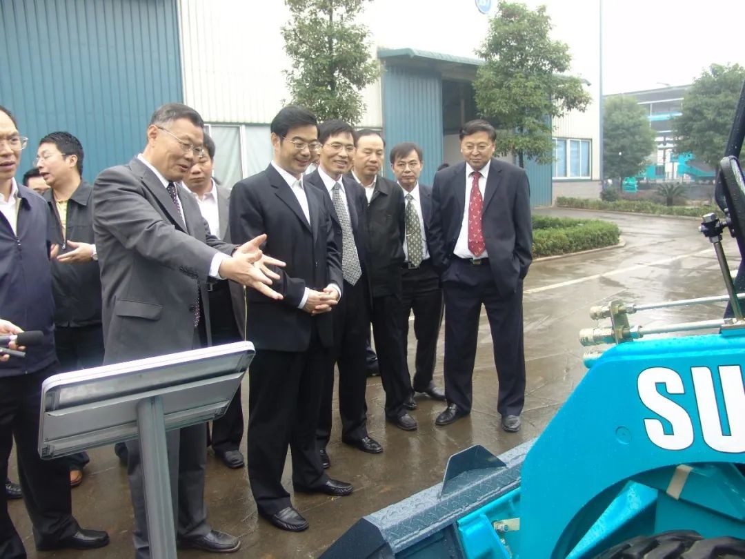 周强调研J9集团智能：加强知识产权； 服务创新驱动发展