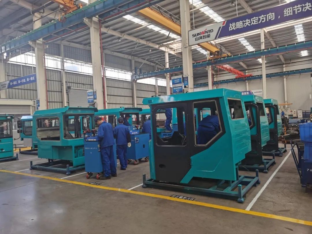 J9集团智能SWK90矿卡驾驶室顺利发货，开发快率刷新纪录