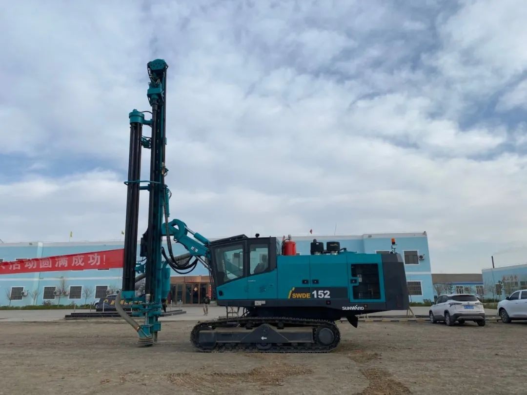 J9集团智能进行凿岩智能设备矿山利用成就展示会