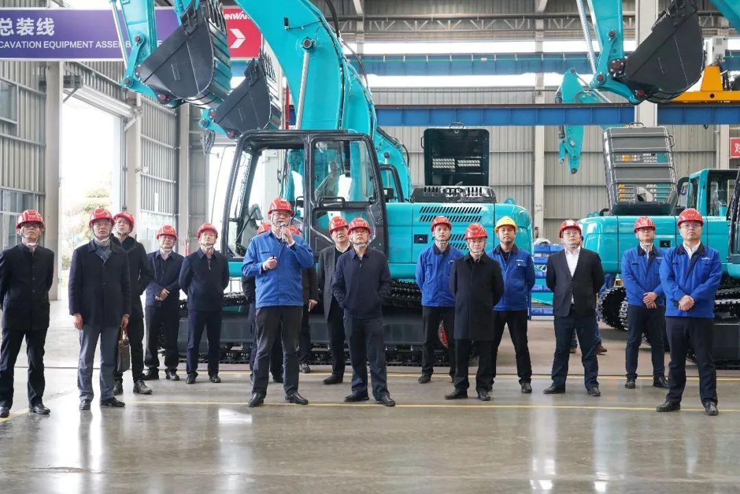 湖南沉点构筑企业团调研J9集团智能