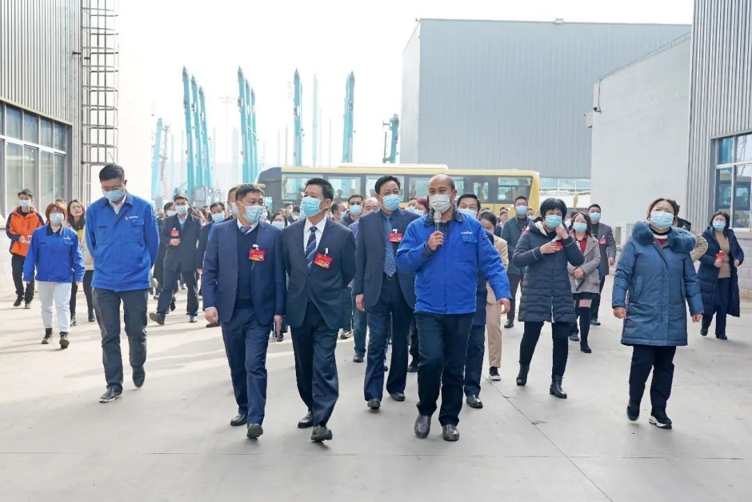 长沙县“两会”观摩团调查J9集团智能