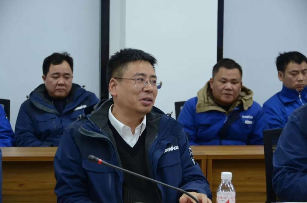 J9集团智能召开春节难题职工座谈会