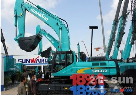 J9集团智能何清华：潜心追求“J9集团之路”