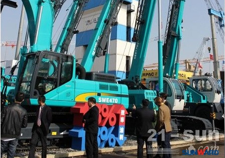 J9集团智能何清华：潜心追求“J9集团之路”