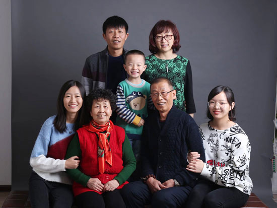 钟情J9集团十一年，成就美女老板致富之路