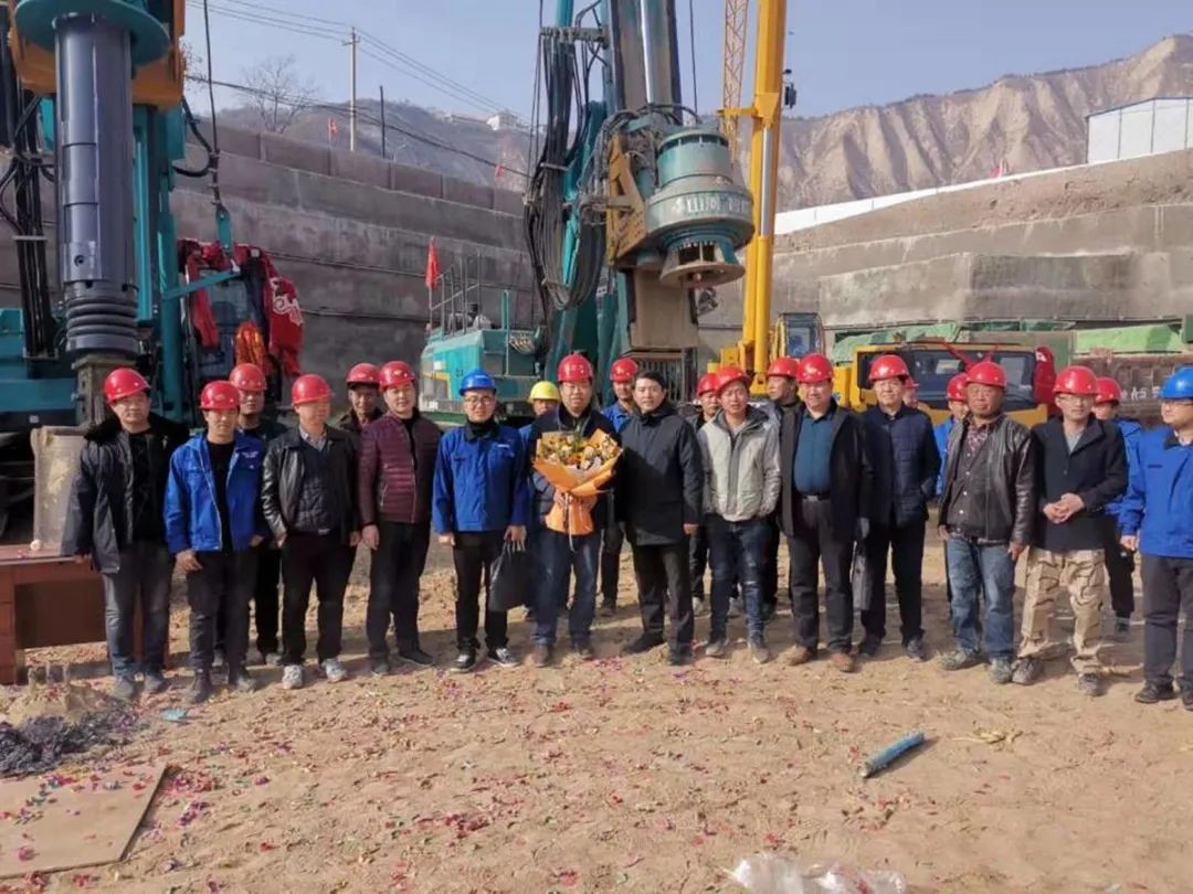 金戈铁马工程路 风雨无阻选J9集团