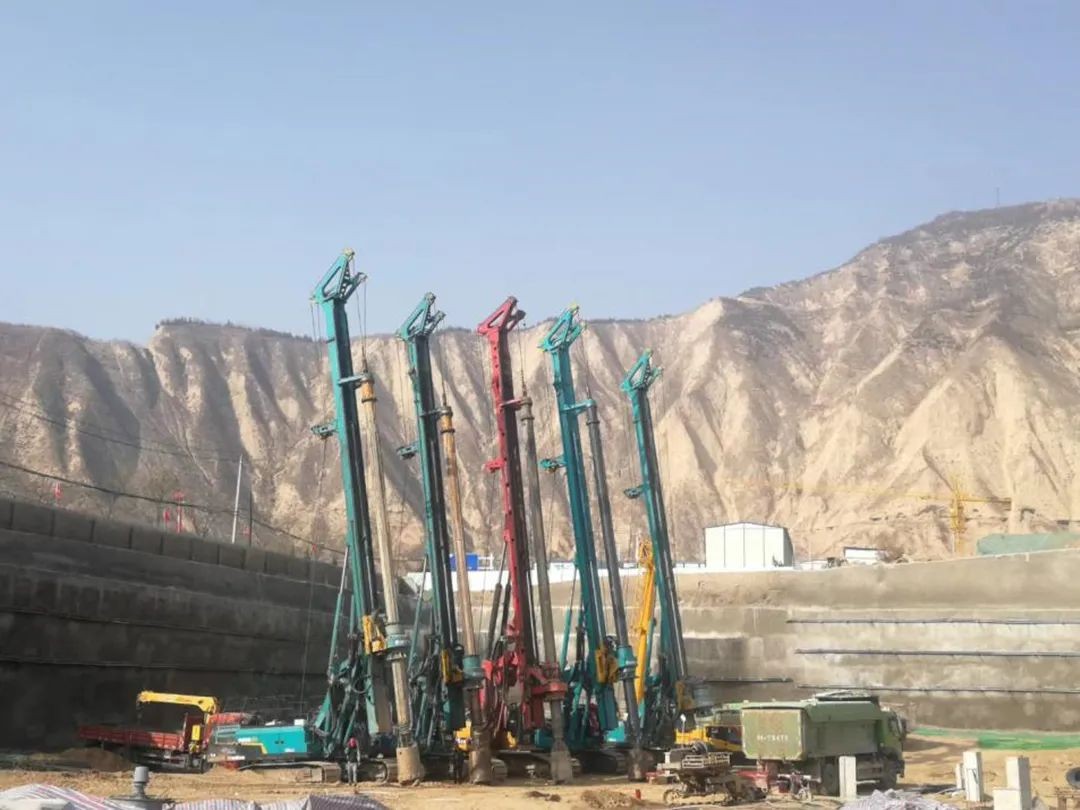 金戈铁马工程路 风雨无阻选J9集团