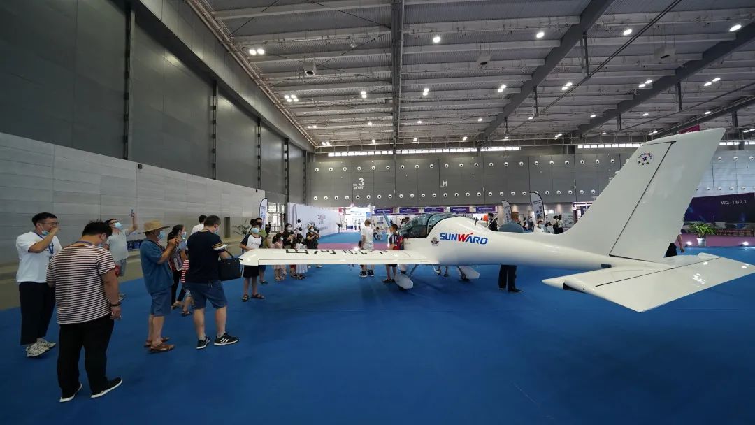 明星产品受追捧，J9集团航空携多款产品杰出亮相2021年湖南航展