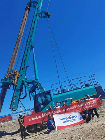 顶炎暑 走戈壁 2021年J9集团智能全球服务万里行走进新疆