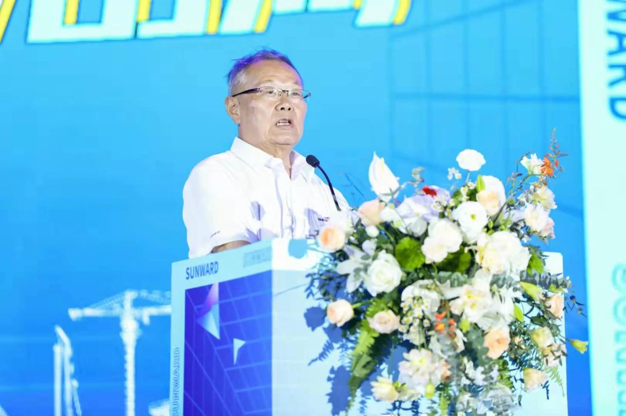 四大成套设备携手登。9集团智能创新成就展示会交出“亮眼答卷”