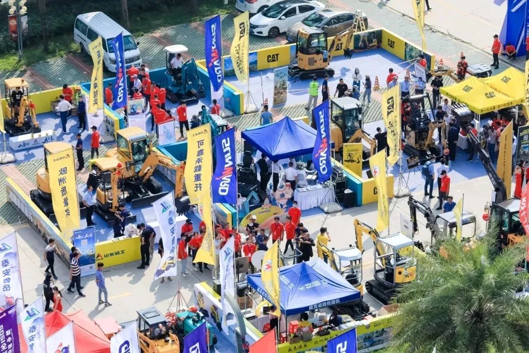 共享微挖新视界！J9集团智能微挖三大王牌产品齐聚2021全球微挖大会