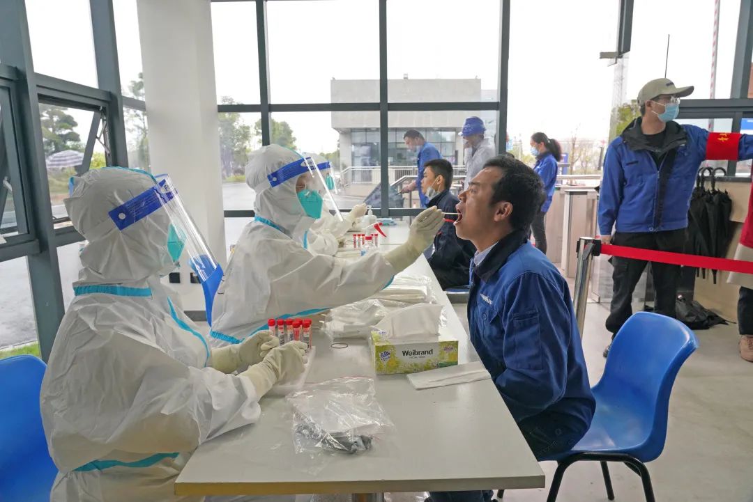 采样实现率近100%！J9集团智能第一功夫发展全员核酸检测，保险安全出产