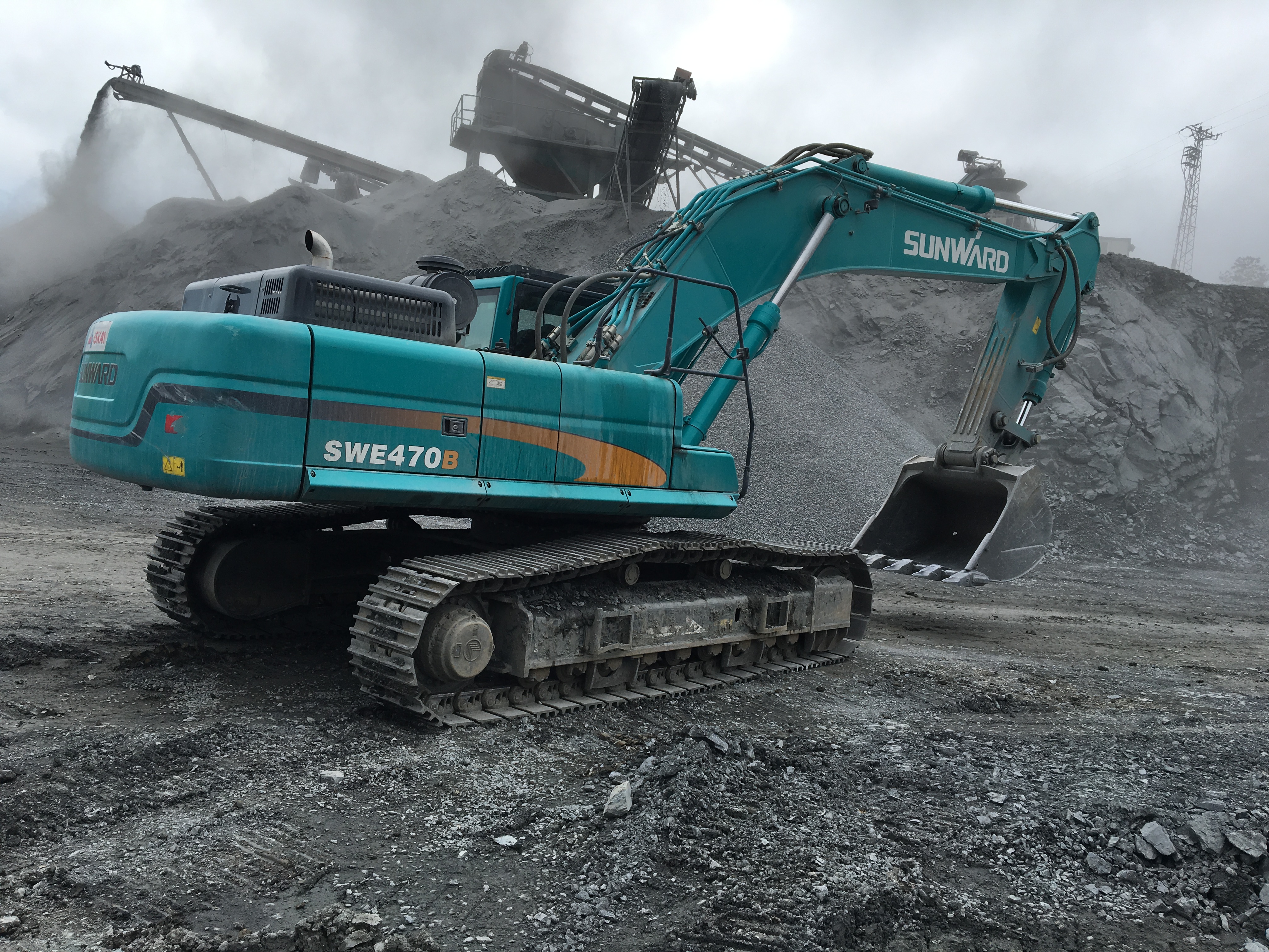 二手挖掘机买卖市场露出出这些问题，你知路吗？