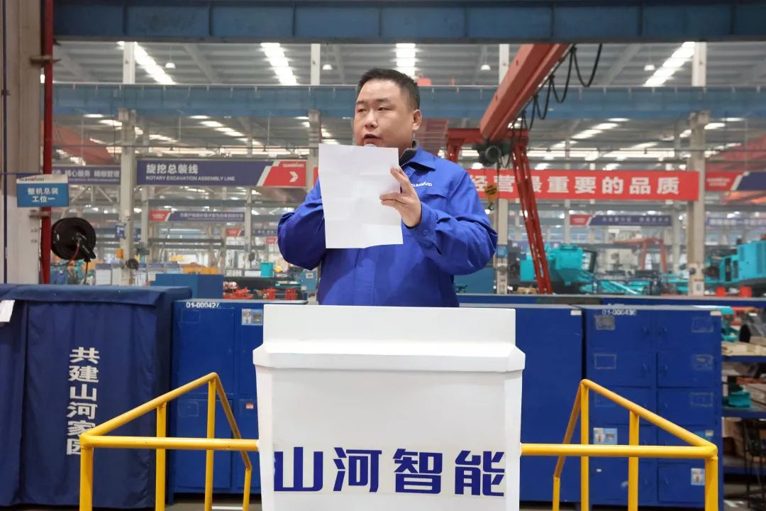 向楷模进建！J9集团智能56名职工受到职工职业技术较量赞美