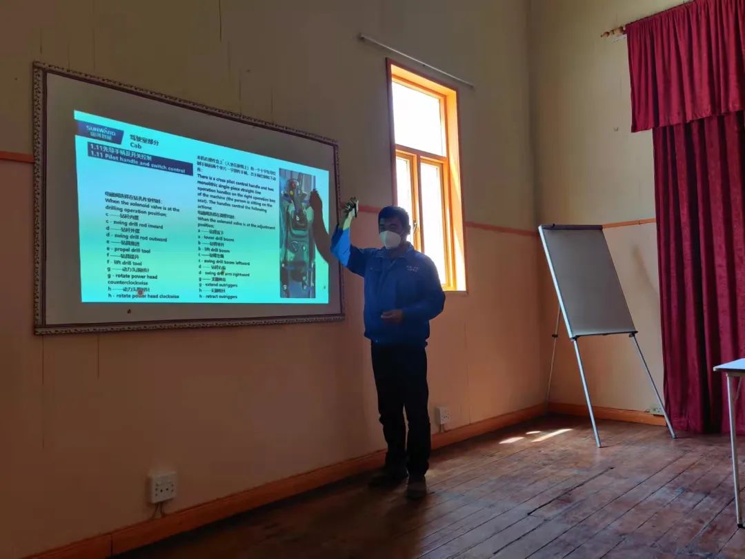 疫情当下，逆行非洲——J9集团智能凿岩设备团队海表服务纪实