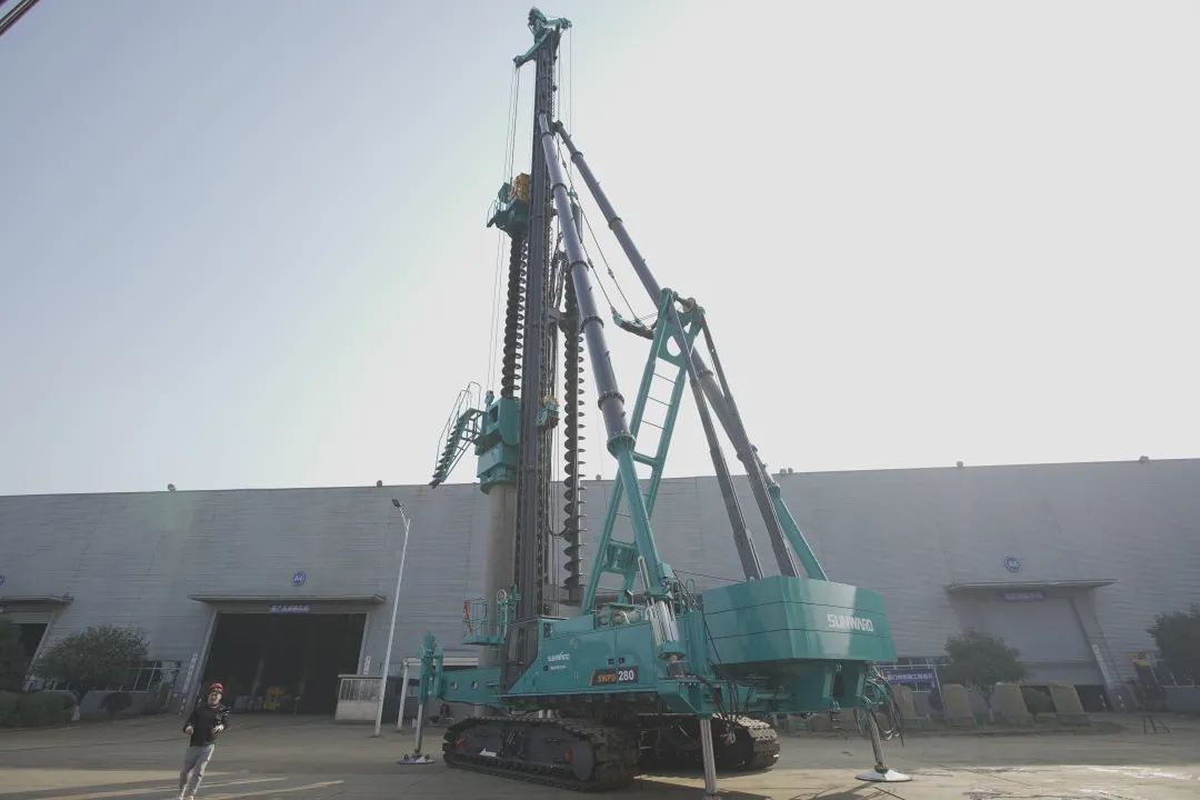 植桩奇兵！J9集团智能开启大直径预造桩施工全新索求实际