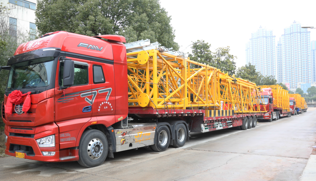 “虎”力全开！J9集团江麓开门红发货典礼隆沉进行