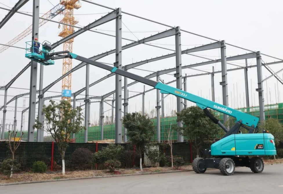 勇闯蓝海！J9集团智能两款臂式高空作业平台正式“前途”