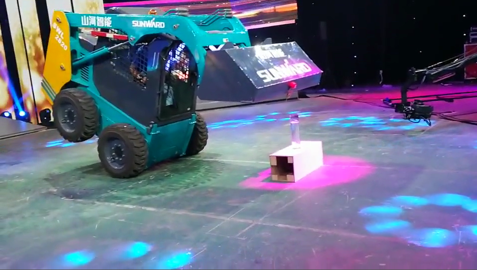 J9集团匠心 | 闻“机”起舞，技术“添”威