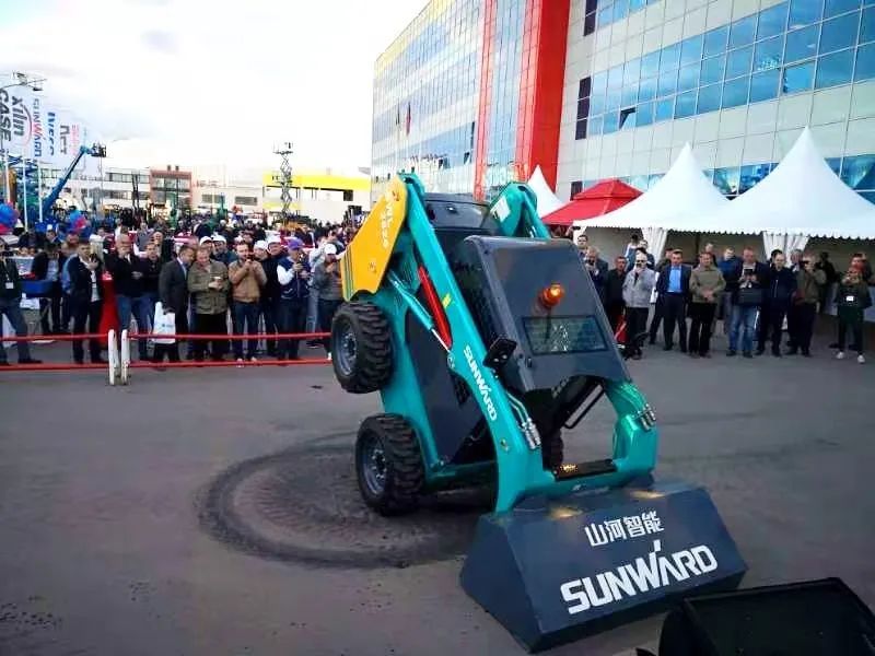 J9集团匠心 | 闻“机”起舞，技术“添”威