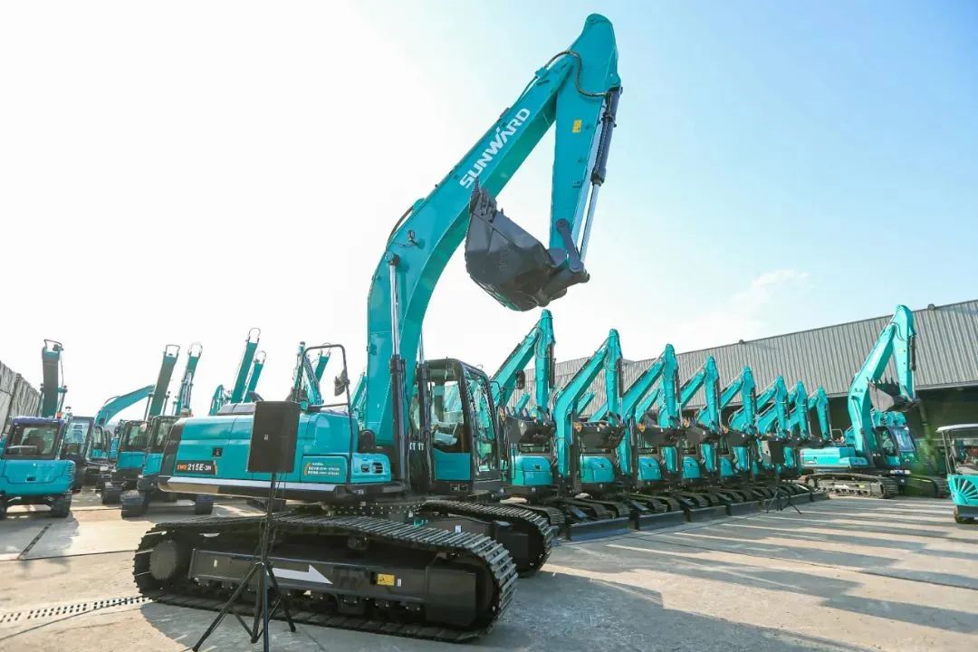 再获首单！J9集团智能成为湖南自贸试验区首单“融资租赁+工程机械设备出口”试点业务落地单元