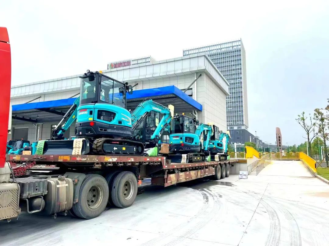 持续进军国际市。≈信钒嗔校ǔど常㎎9集团智能专列成功首发