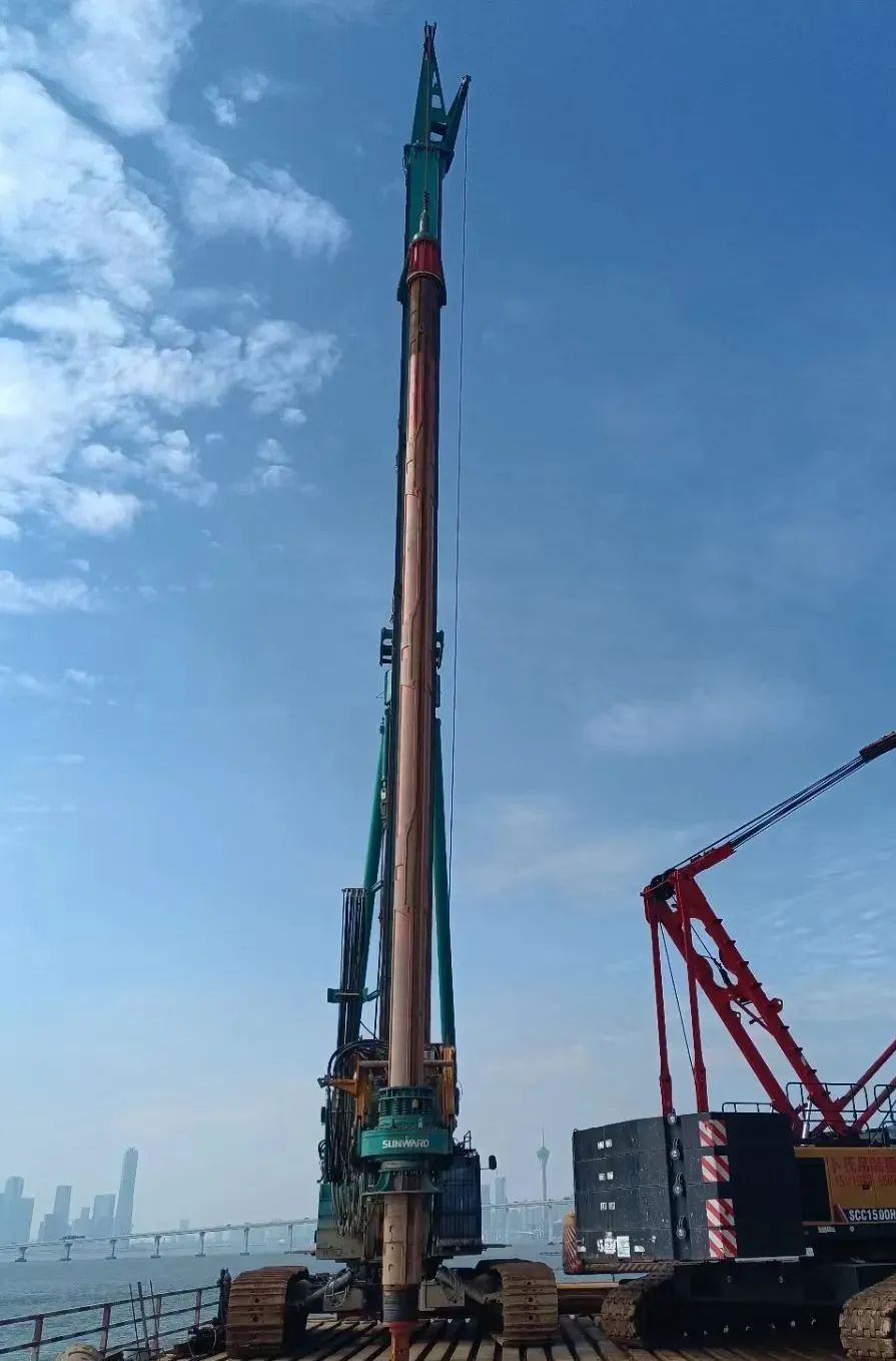 乘风破浪的旋挖钻机！J9集团智能助建澳氹第四跨海大桥