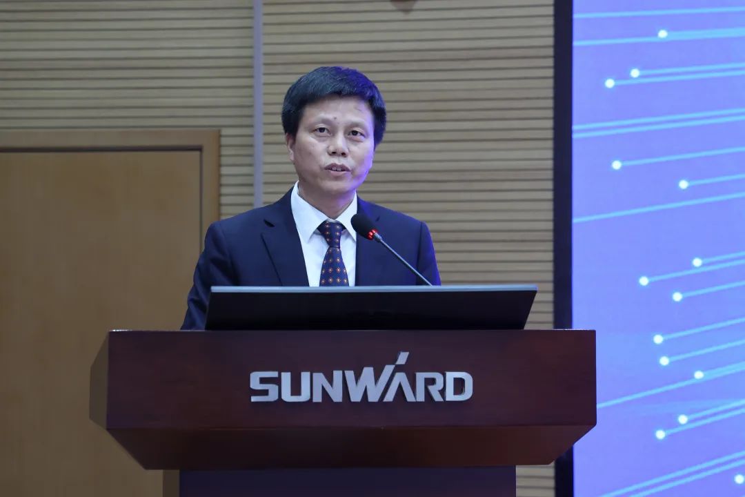 创新引领，智造将来！“2022院士专家长沙杏妆高端设备高质量发展钻研会隆沉进行