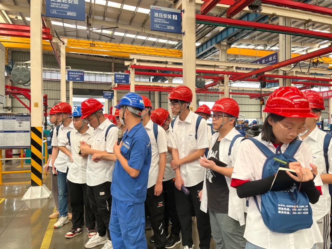 校招 | 盛夏七月，这群“向着太阳驰骋”的少年来J9集团智能啦！