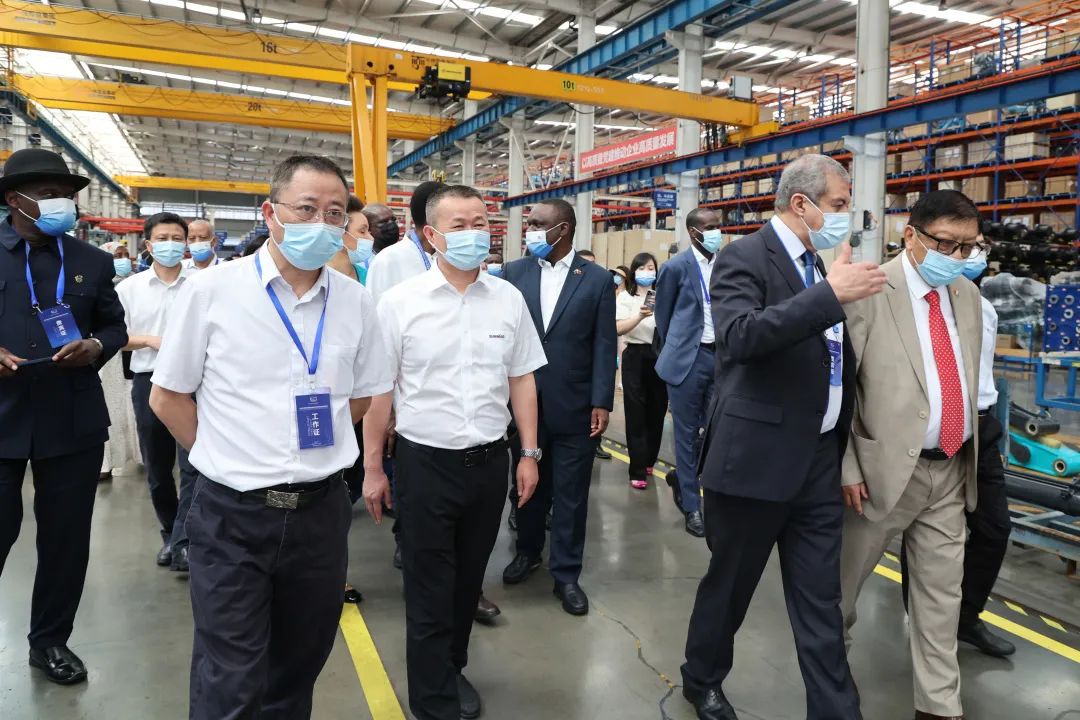 非洲驻华使节走访J9集团智能