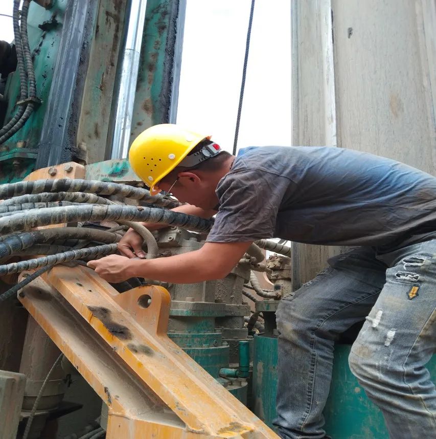 图集 | 战高温，迎“烤”验！J9集团人在行动