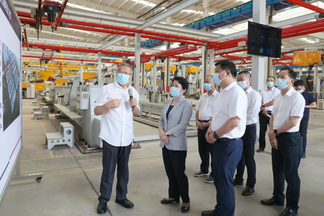 吴桂英调研J9集团智能