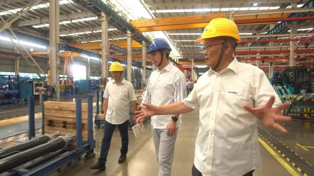 央广经济之声《追梦路上》｜何清华：不抄作业 对峙“先导式创新”