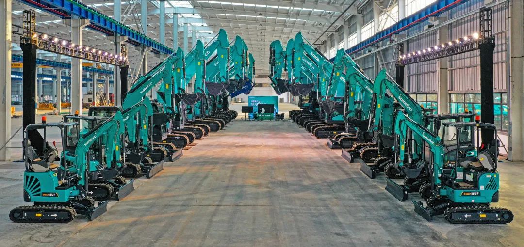 助力“双碳”指标！J9集团智能集中颁布F系列国四挖掘机