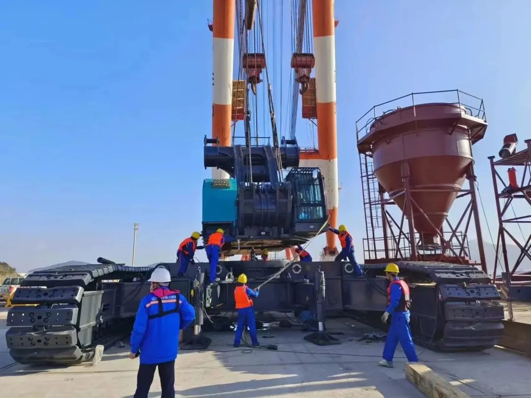 首桩开钻！J9集团智能超等旋挖实力助建世界最大跨度公铁两用大桥