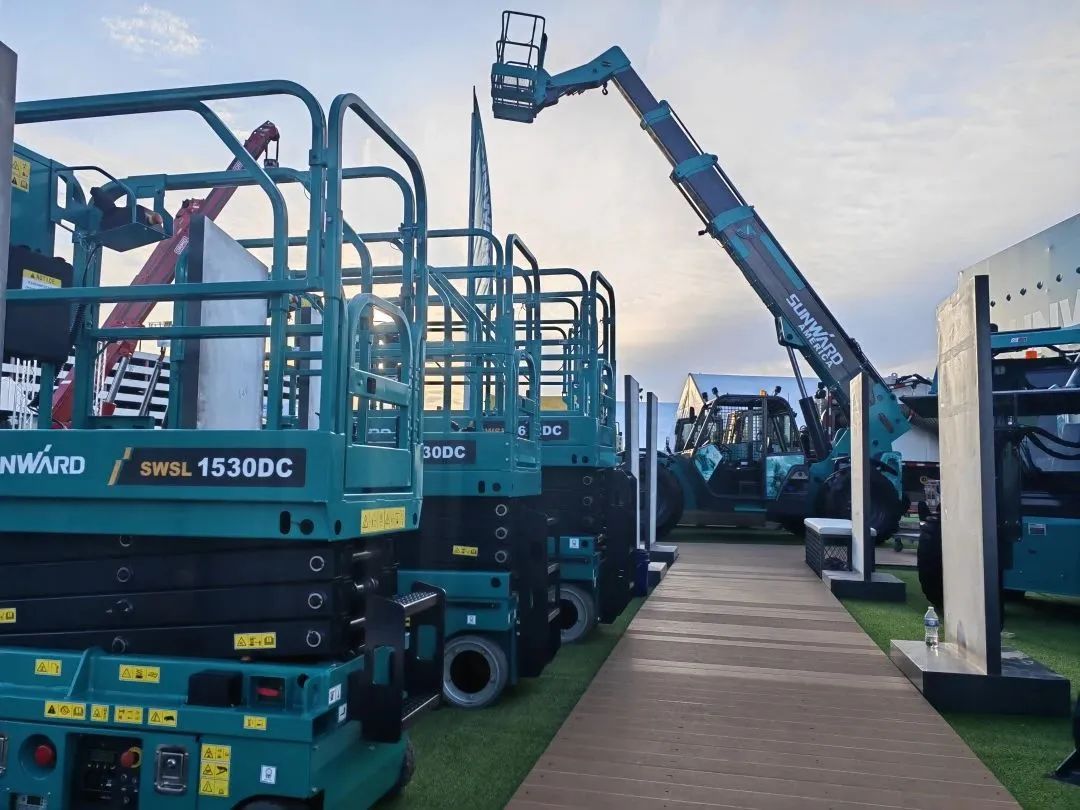 拉展直播 | “狂飙”美国！J9集团智能向世界展示中国造作硬实力