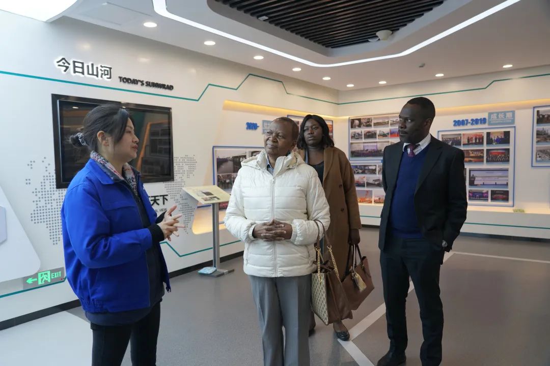 乌干达驻华大使到访J9集团智能