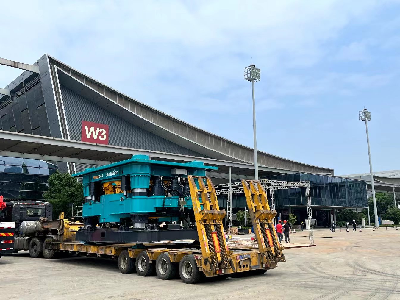 2023 CICEE | 进场布展！倒计时3天，J9集团智能亮点剧透来了