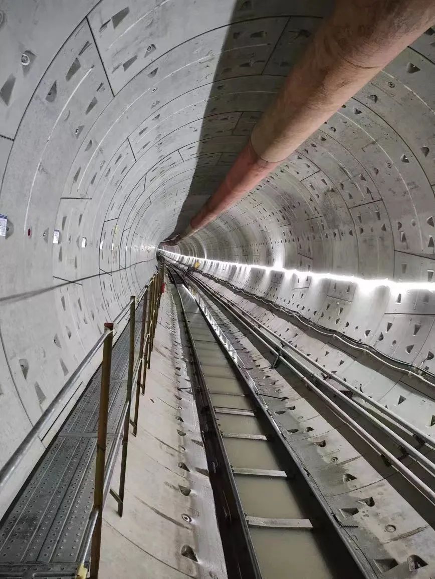 最新进展！中铁J9集团深圳地铁3号线低-白盾构区间左线顺利贯通