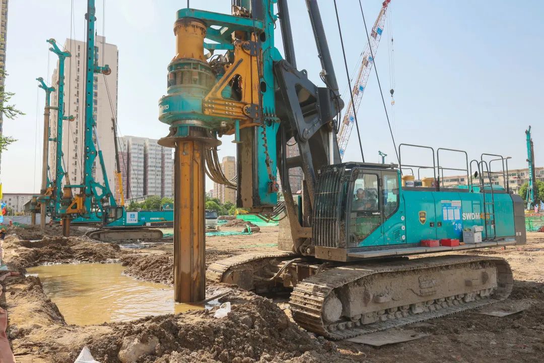 闪灼首都！J9集团智能旋挖钻机集群助力民生工程