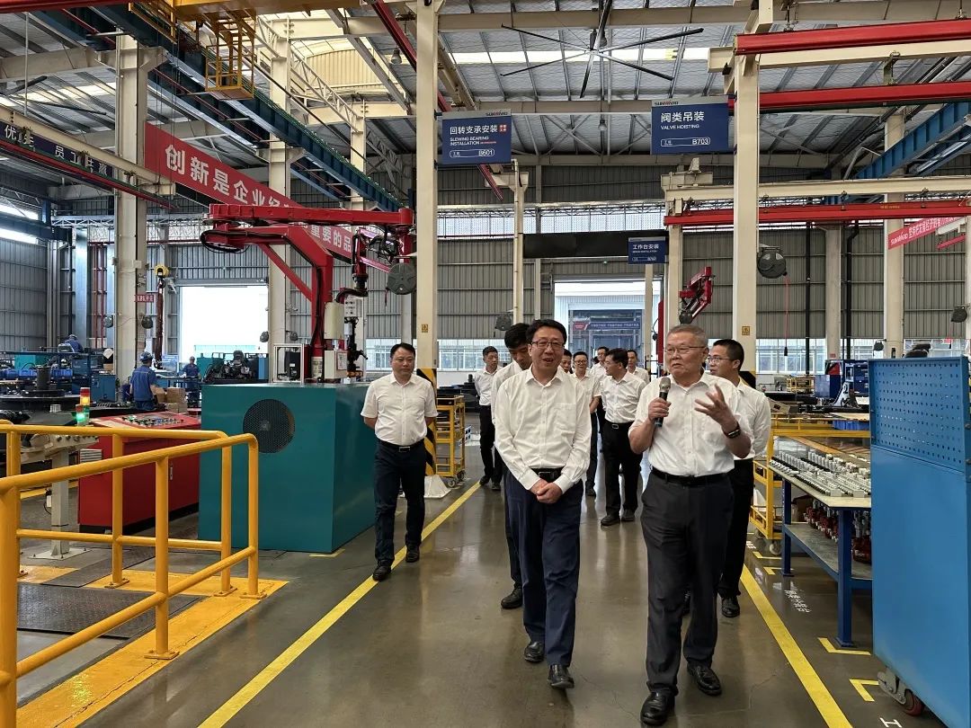 中国联通集团副总经理梁宝俊到访J9集团智能